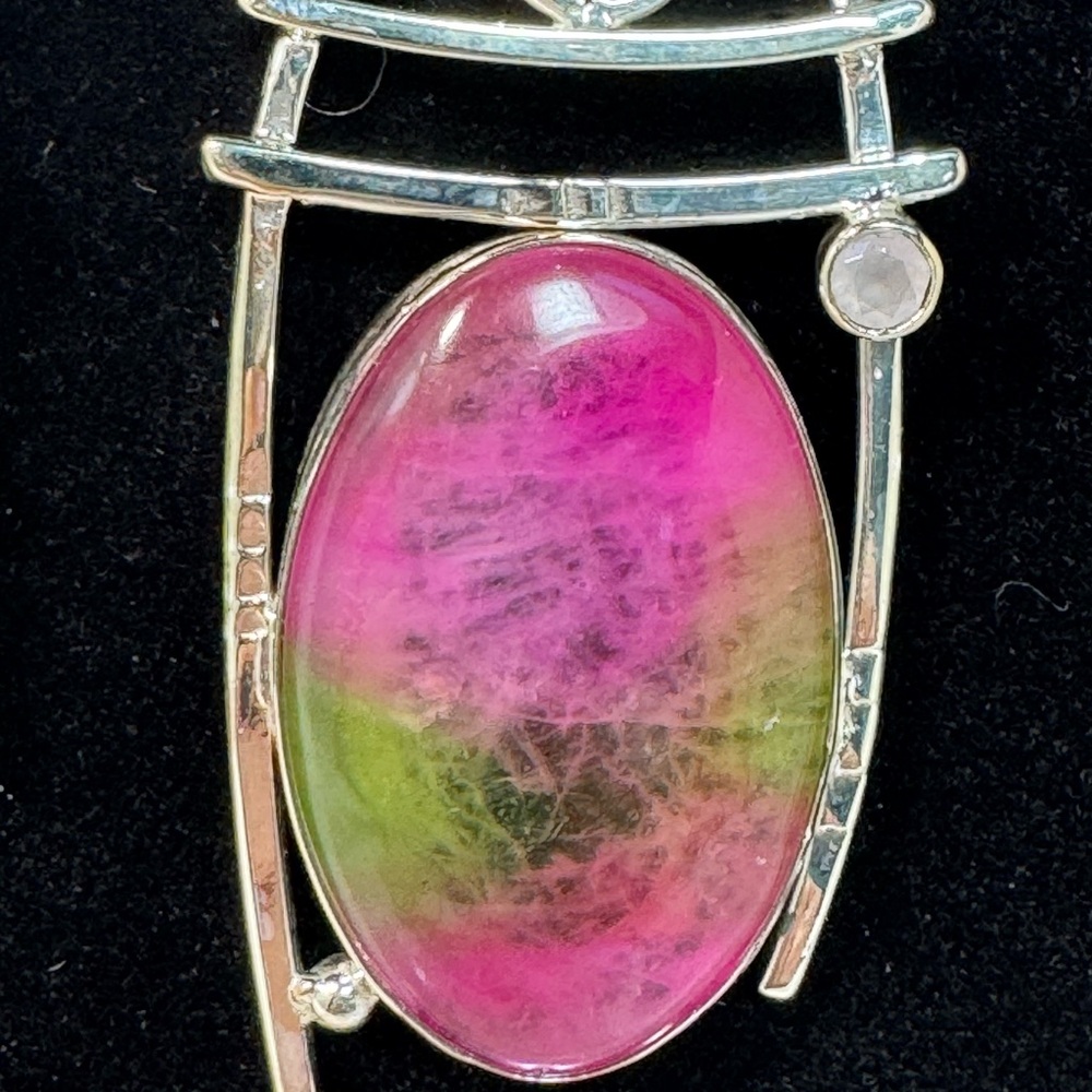 Elegant Silver Pendant with watermelon tourmaline stone on SS chain.